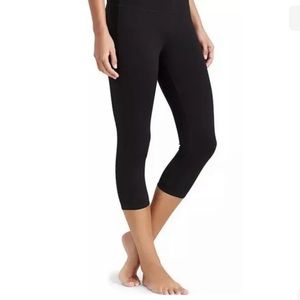 Athleta High Rise Chaturanga Capri Leggings #816130